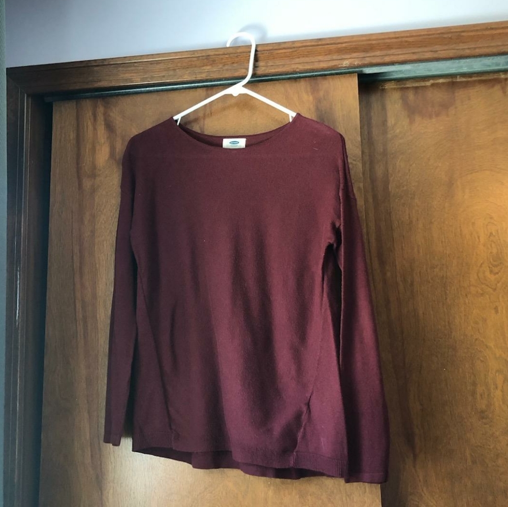 Maroon old navy long sleeve